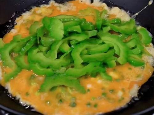 可以吃的凉瓜炒蛋