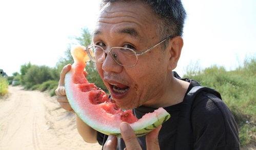 带你吃瓜奇葩面具,奇葩面具背后的故事与启示