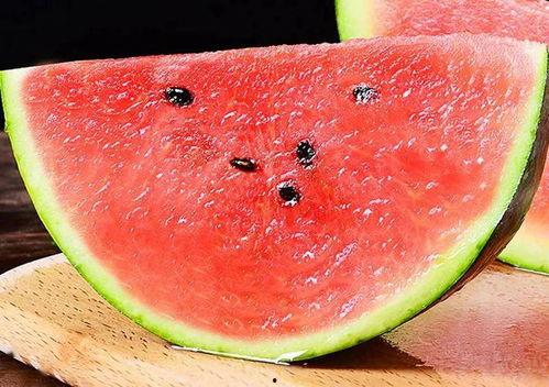 鞍山吃瓜王,揭秘当地美食文化传奇人物