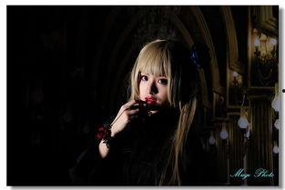 美女吸血鬼吃瓜,吸血美女的神秘瓜界冒险